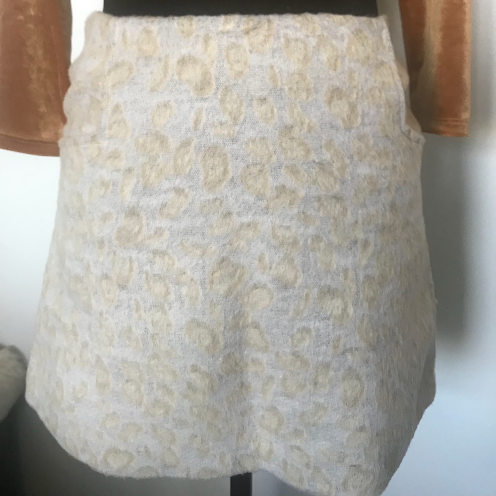 Gray leopard mini skirt